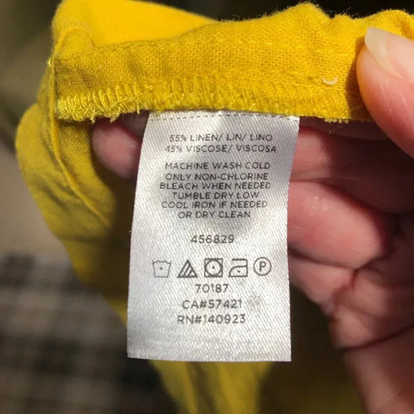 Loft Linen Blend (Linen/Viscose) Blouse with Cute Puff Sleeves, Size M - Picture 9 of 10